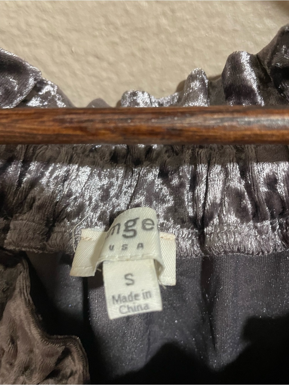 Velvet Ruffle Off-Shoulder Top - Silver Gray - Picture 3 of 5